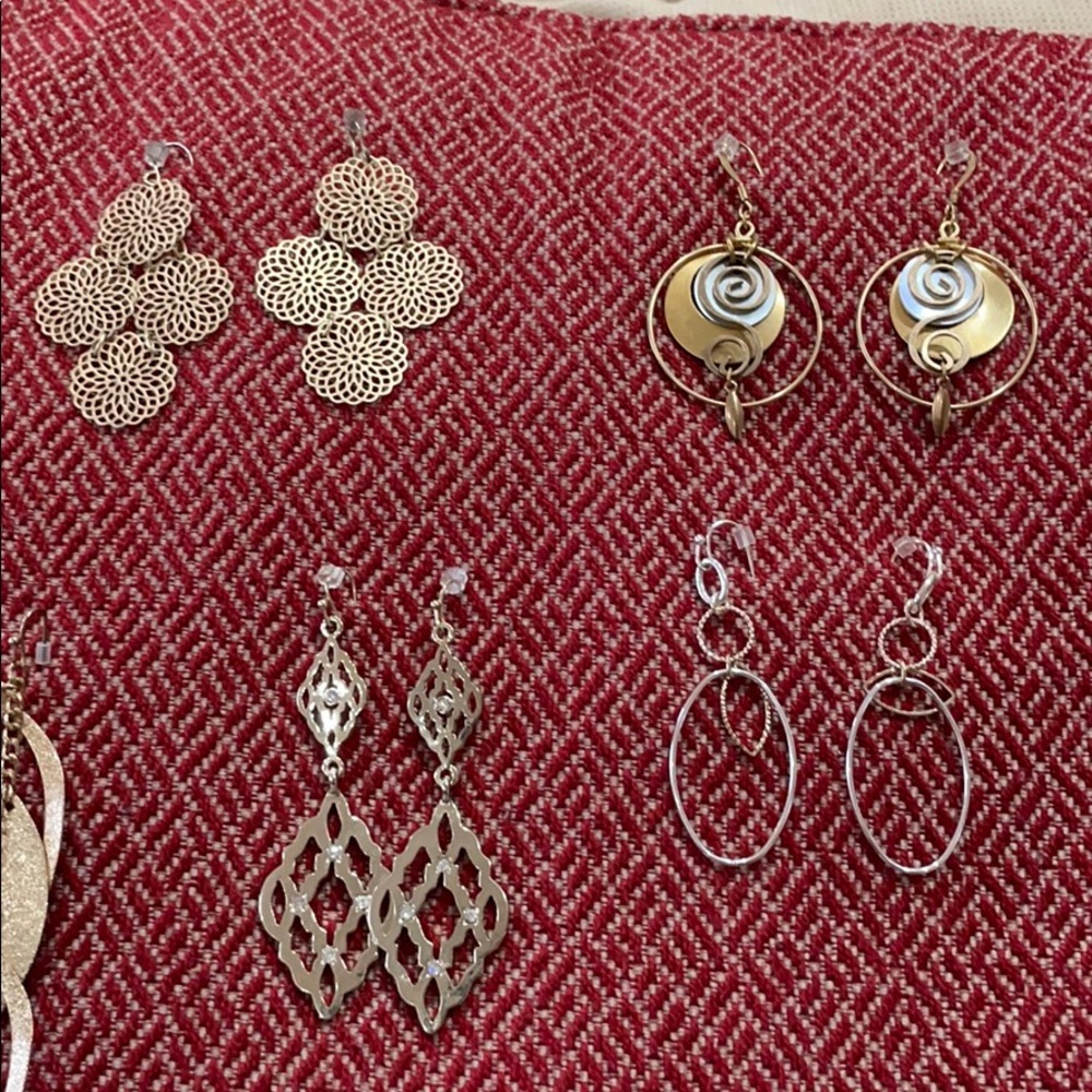 Beautiful earrings - Picture 3 of 9